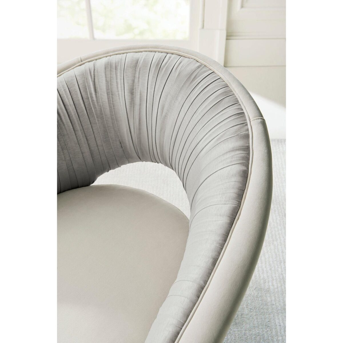 Caracole A Com-pleat Turn Around Chair - Image 6